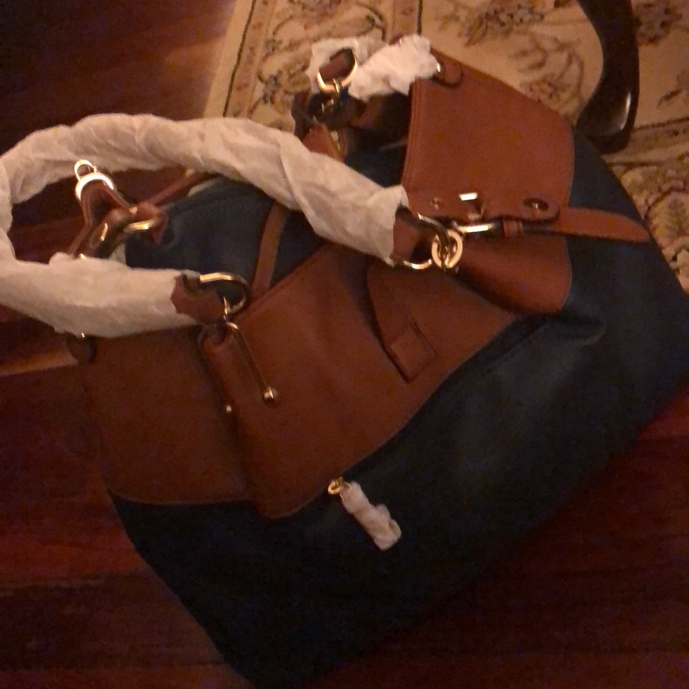 Large Carry All - Picture 3 of 4